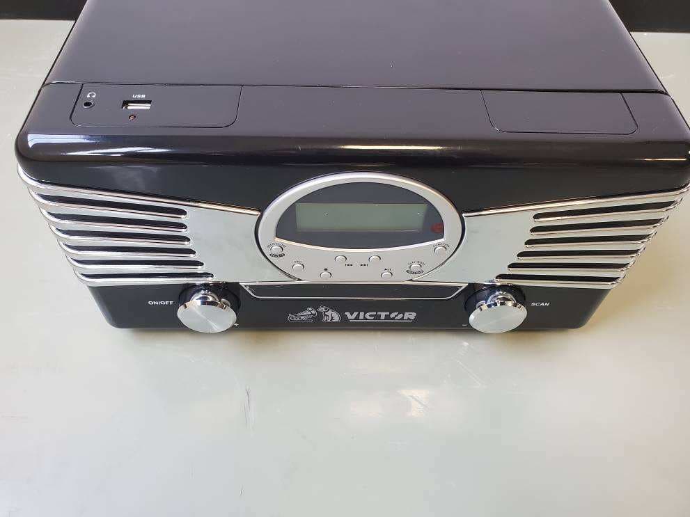 7-IN-1 TURNTABLE MUSIC CENTER - FCC ID ZXNVHRP1400 - Guangdong Leetac Electronics Technology Co.,Ltd. (3)
