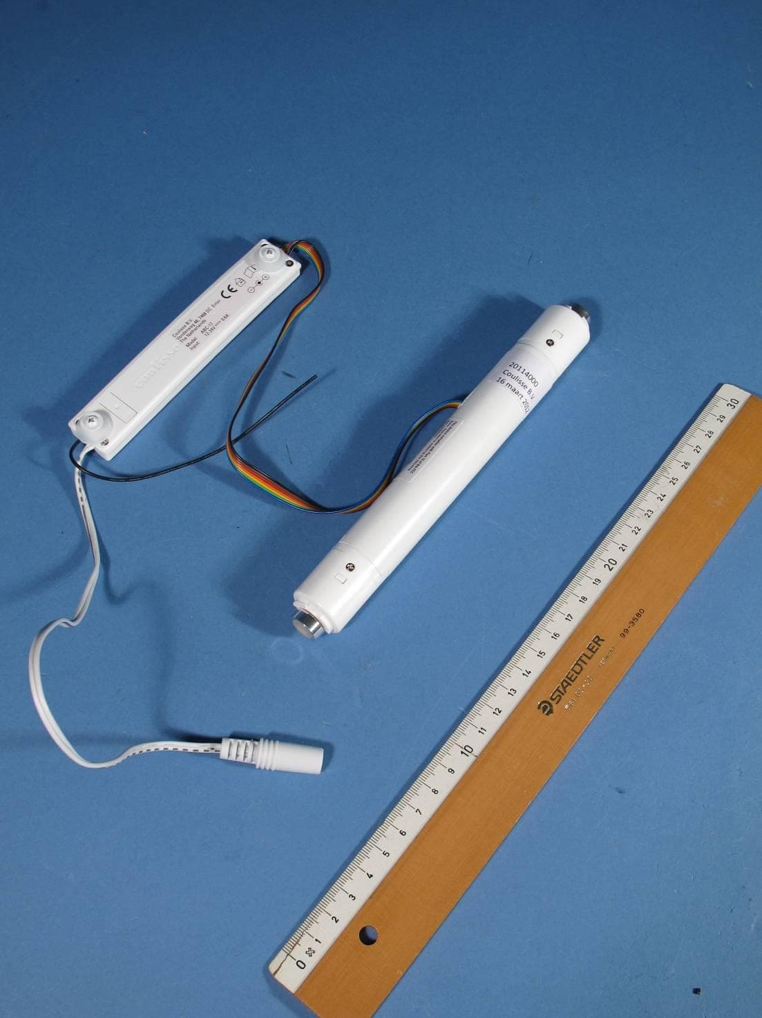 Motor for indoor blinds - FCC ID ZY4ABC05 - Coulisse B.V.