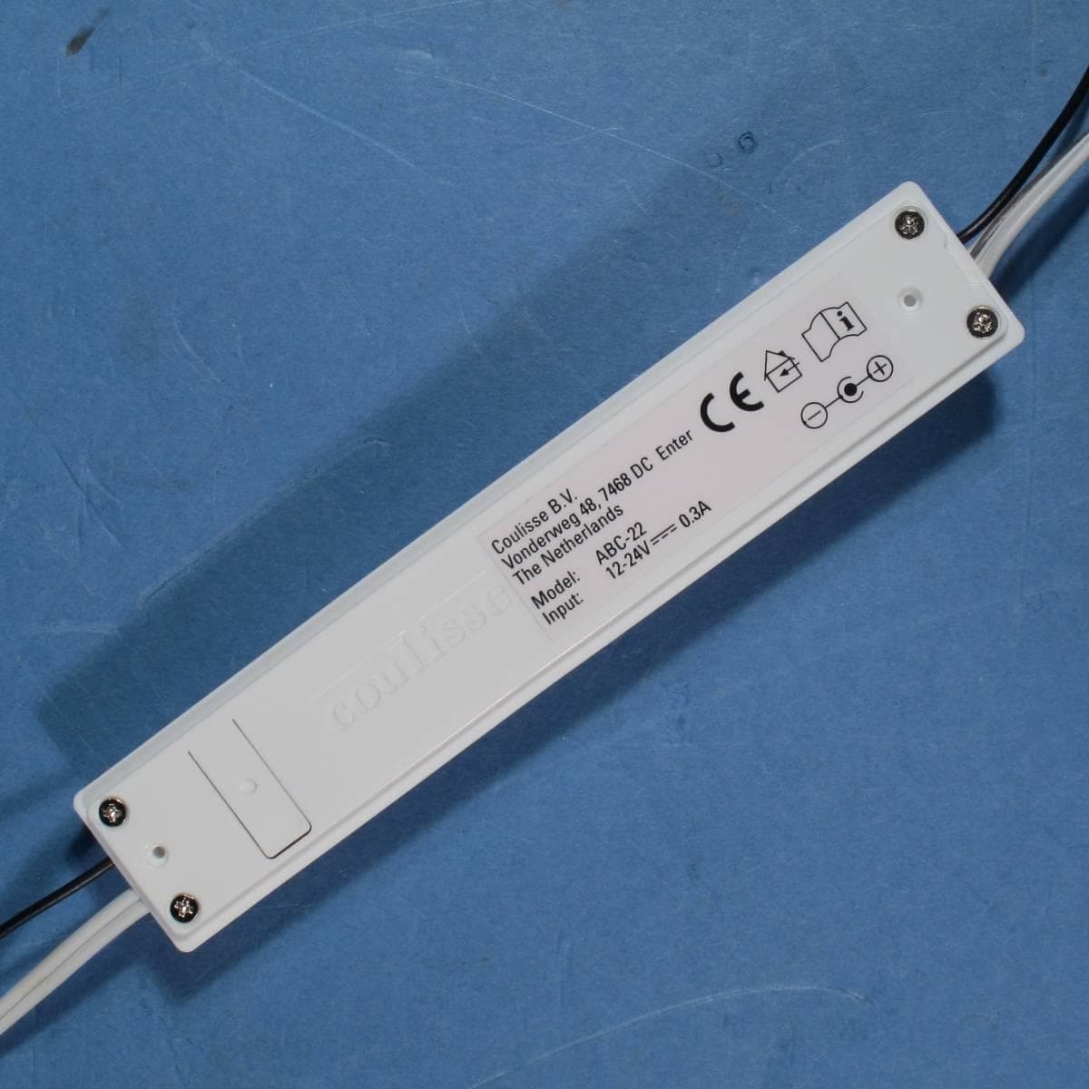 Device for receiving and sending signals for indoor blinds - FCC ID ZY4ABC22 - Coulisse B.V.