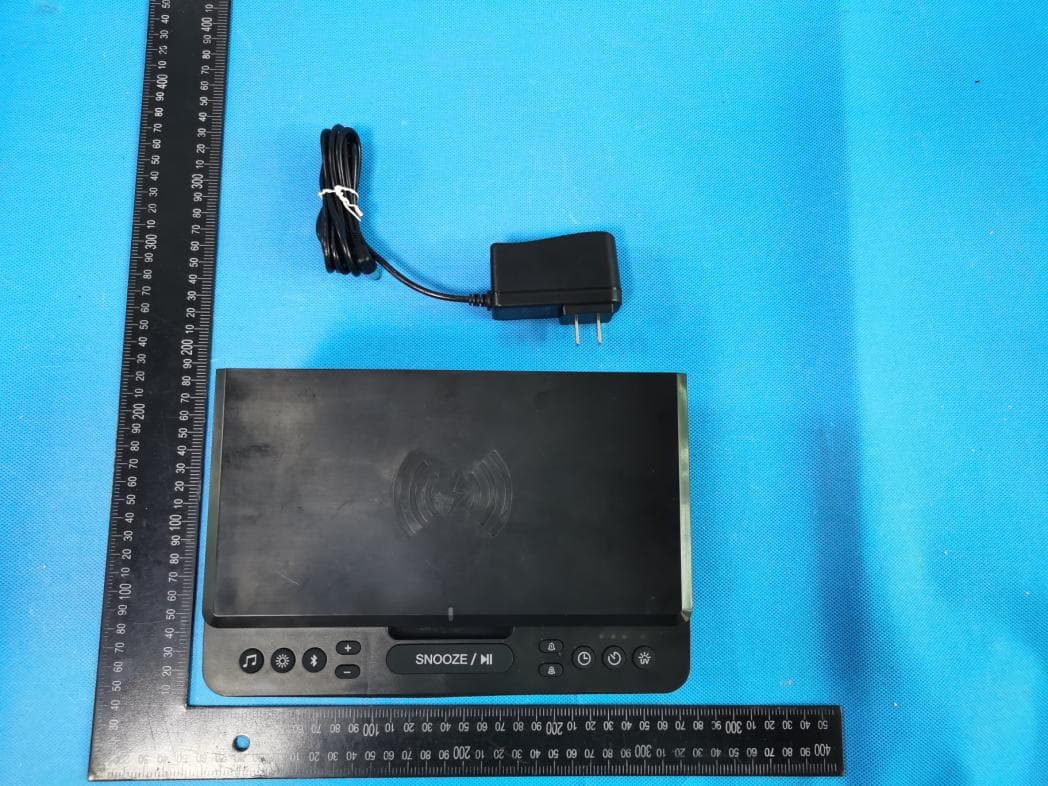 UVC Sanitizer with Wireless Charger and Sound Machine - FCC ID ZY9-A20180 - Shenzhen Great Power Innovation And Technology Enterprise Co.,Ltd (3)