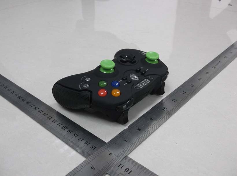 Xbox 360 2.4GHz Wireless Controller - FCC ID ZZISL-3102 - Solar Loyal Limited (2)