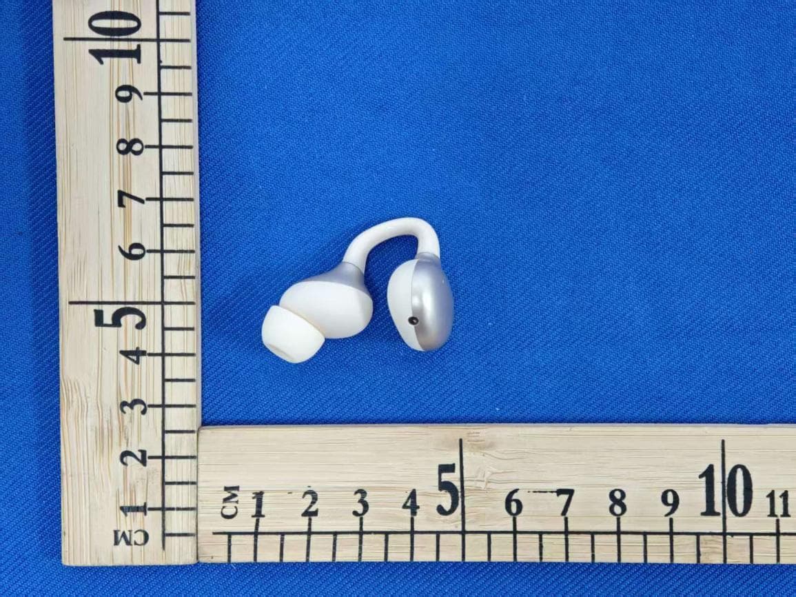 TWS Wireless headset - FCC ID 2A27V-CLIP510 - Dongguan Genai Technology Co.,LTD