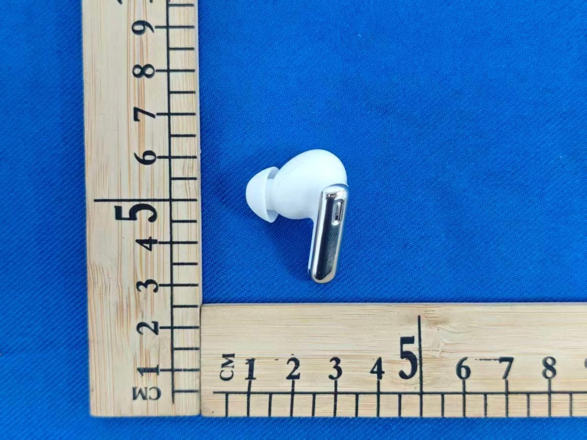 TWS Wireless headset - FCC ID 2A27V-T06A - Dongguan Genai Technology Co.,LTD