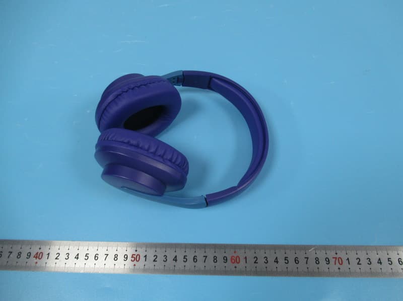 Bluetooth headphone - FCC ID 2A2H6-MU01042 - Shenzhen Bao Tianhua Technology Co., Ltd.