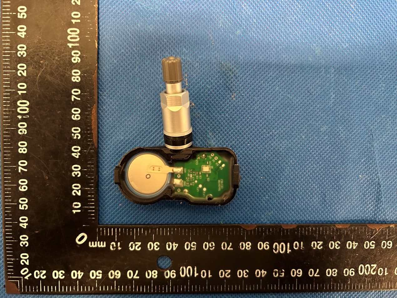 Tire pressure monitor - FCC ID 2A2IJ-SAINT0208 - ZHEJIANG IRONSTAMP AUTO PARTS CO.,LTD
