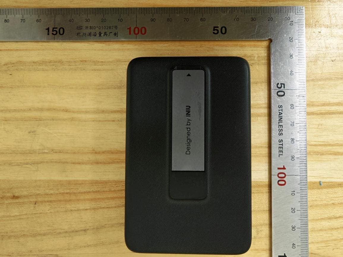 INIU MagPro Neo Power Bank - FCC ID 2A2ND-PX51 - Shenzhen Topstar Industry Co.,Ltd.