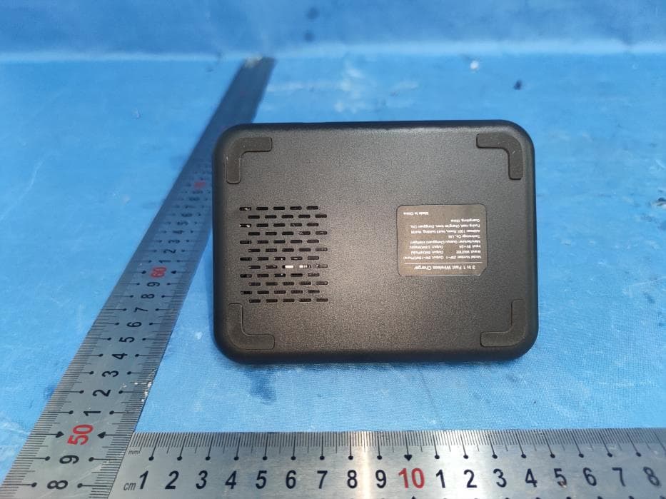 3 in1 Fast Wireless Charger - FCC ID 2A2NS-GY-Z5F-1 - Guanyu(Dongguan) Intelligent Technology Co.,Ltd