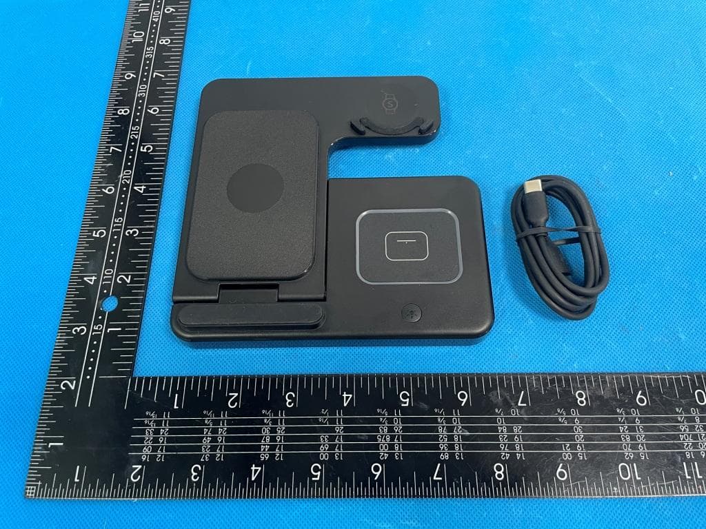 3-in-1 Wireless Charging Station - FCC ID 2A2NS-GY-Z5G-3S - Guanyu(Dongguan) Intelligent Technology Co.,Ltd