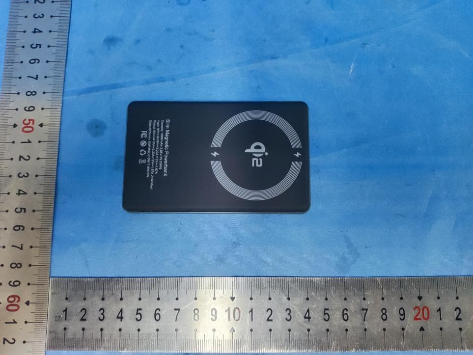Slim-Magnetic-Powerbank - FCC ID 2A2NS-L8 - Guanyu(Dongguan) Intelligent Technology Co.,Ltd