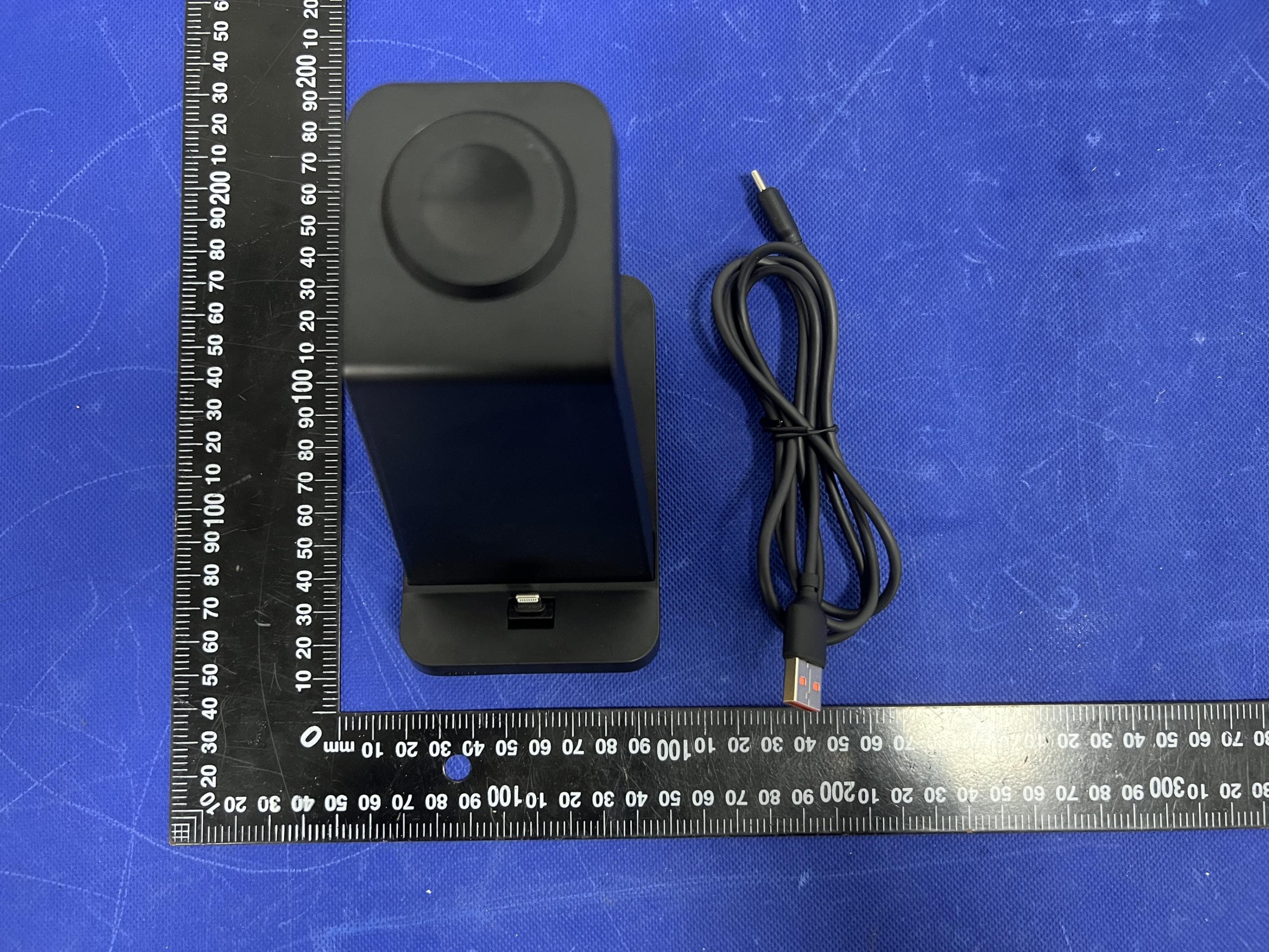 Wireless Charger - FCC ID 2A2NSGY-Z8F - Guanyu(Dongguan) Intelligent Technology Co.,Ltd