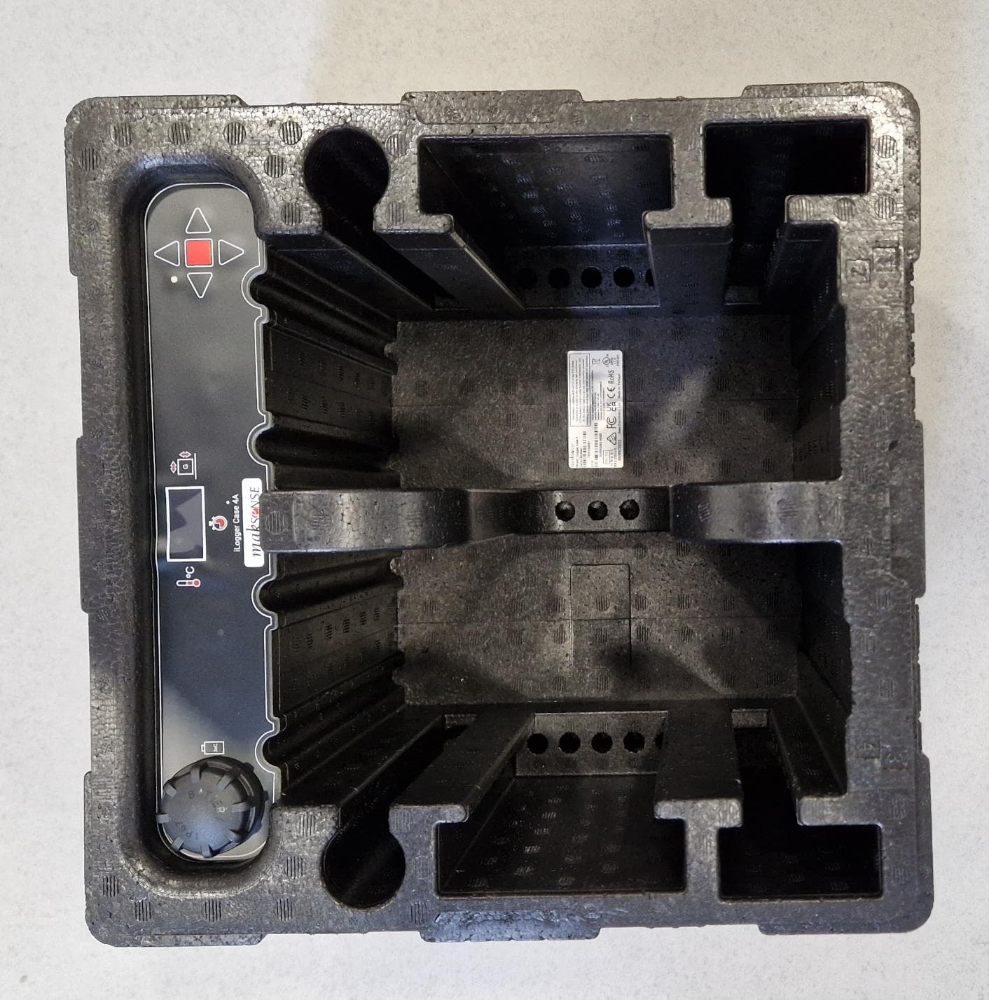 Clinical Sample Traceability with RFID technology - FCC ID 2A35O-ILOGGERCASE4 - iSens Electronica, Lda.