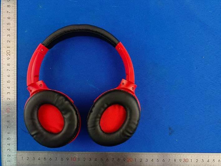Headphones - FCC ID 2A3ZO-22036 - Hong Kong Etech Groups Ltd.