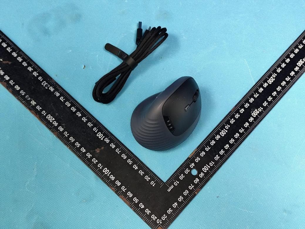 Wireless mouse - FCC ID 2A48M-M701 - Shenzhen Xinjuhuang Electronic Technology Co., Ltd.