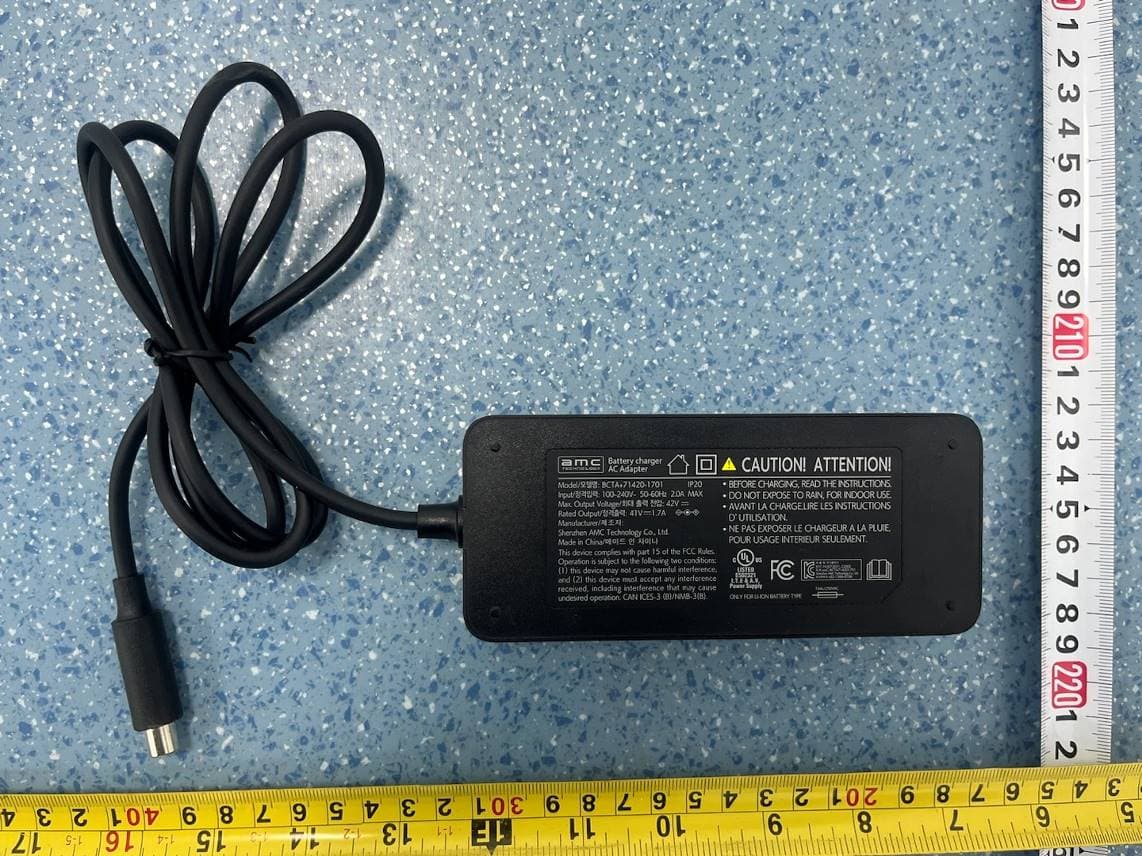 NAVEE Electric Scooter - FCC ID 2A4GZ-V504001C - Brightway Innovation Intelligent Technology (Suzhou) Co., Ltd.
