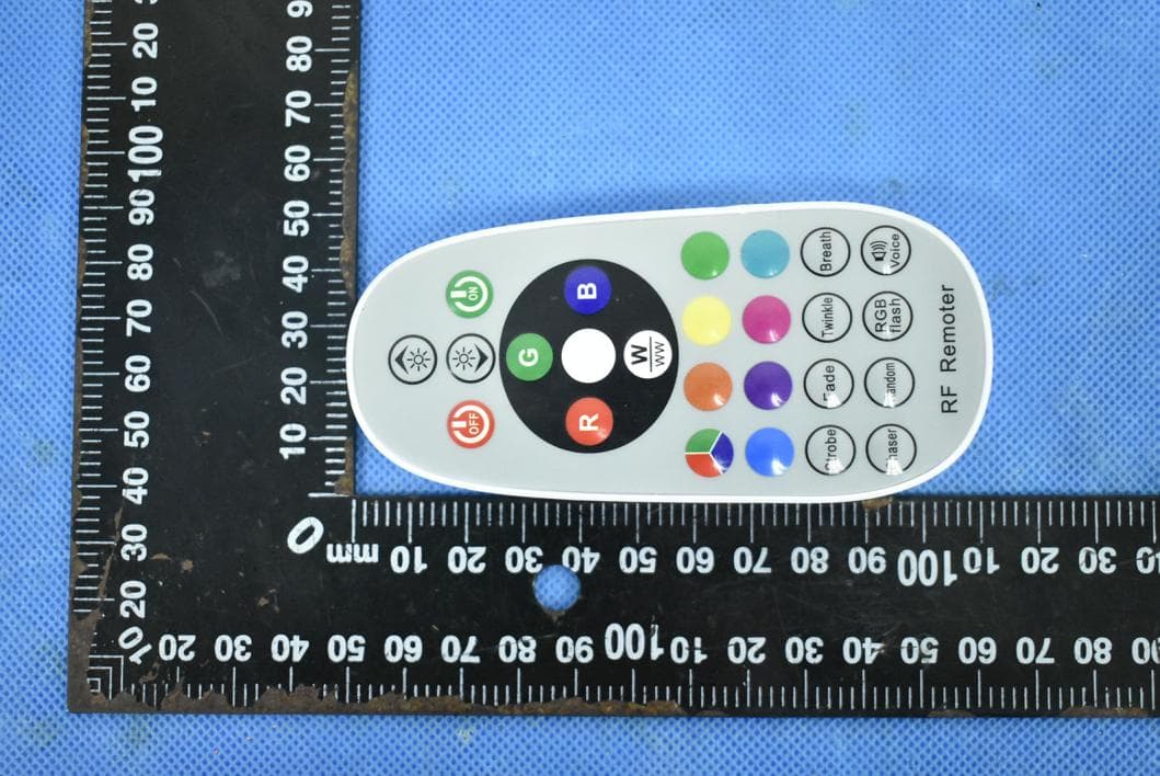 2.4G Wireless remote control - FCC ID 2A5TH-AKRFV1 - Dongguan Aoke Lighting Technology Co., LTD