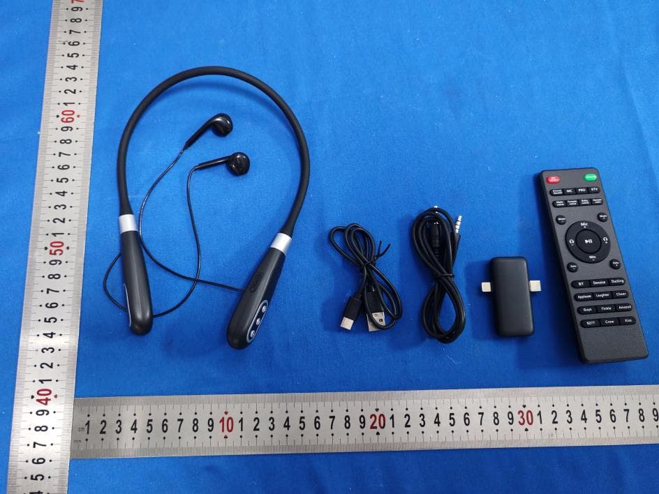 Wireless live sound card headphones - FCC ID 2A6NU-E8 - Shenzhen Furuijie Electronic Technology Co., Ltd.