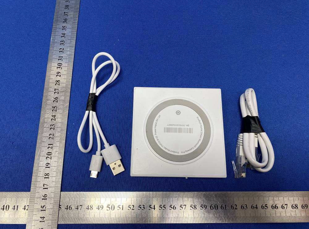 Smart Bluetooth Gateway Pro - FCC ID 2A789THP10-B-V2 - Ningbo Lingzhu Technology CO., Ltd.