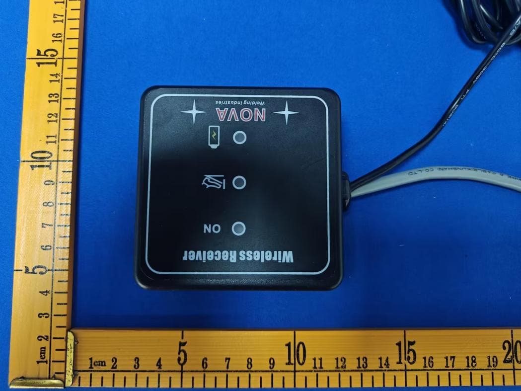 Wireless pedal receiver FT07-R1 - FCC ID 2A8BF-FT07-R1 - Nova Industries Inc