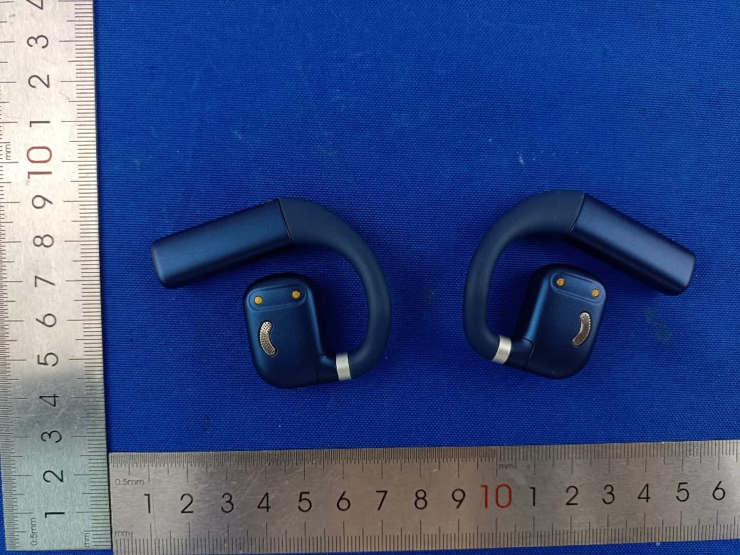 Wireless Gaming Headphones - FCC ID 2A8PV-QSMXKO01 - Shenzhen Information Infinity Co., Ltd.