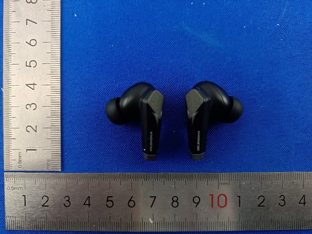 BLUETOOTH WIRELESS HEADPHONES - FCC ID 2A8PV-QSMXKT06 - Shenzhen Information Infinity Co., Ltd.