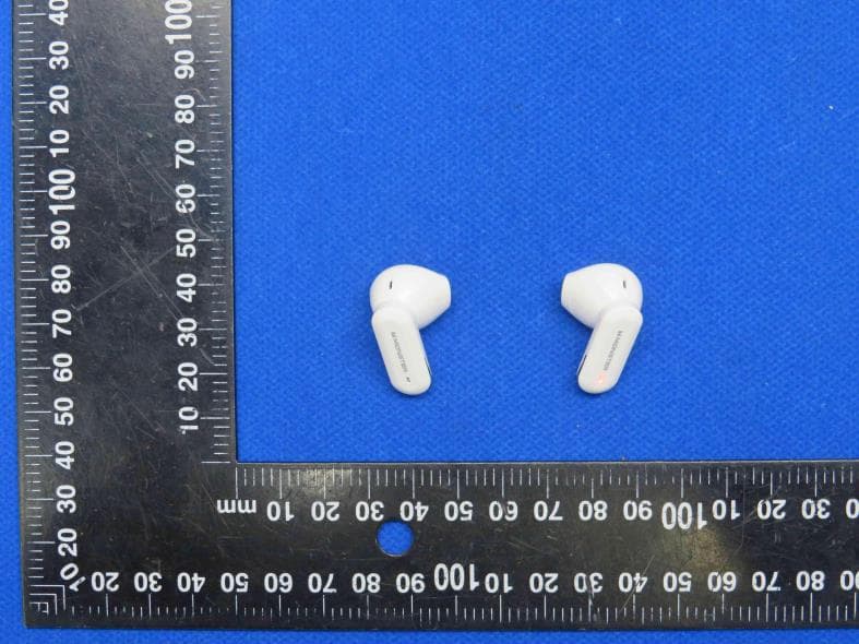 True wireless Bluetooth headphone - FCC ID 2A8PV-QSMXKT25 - Shenzhen Information Infinity Co., Ltd.