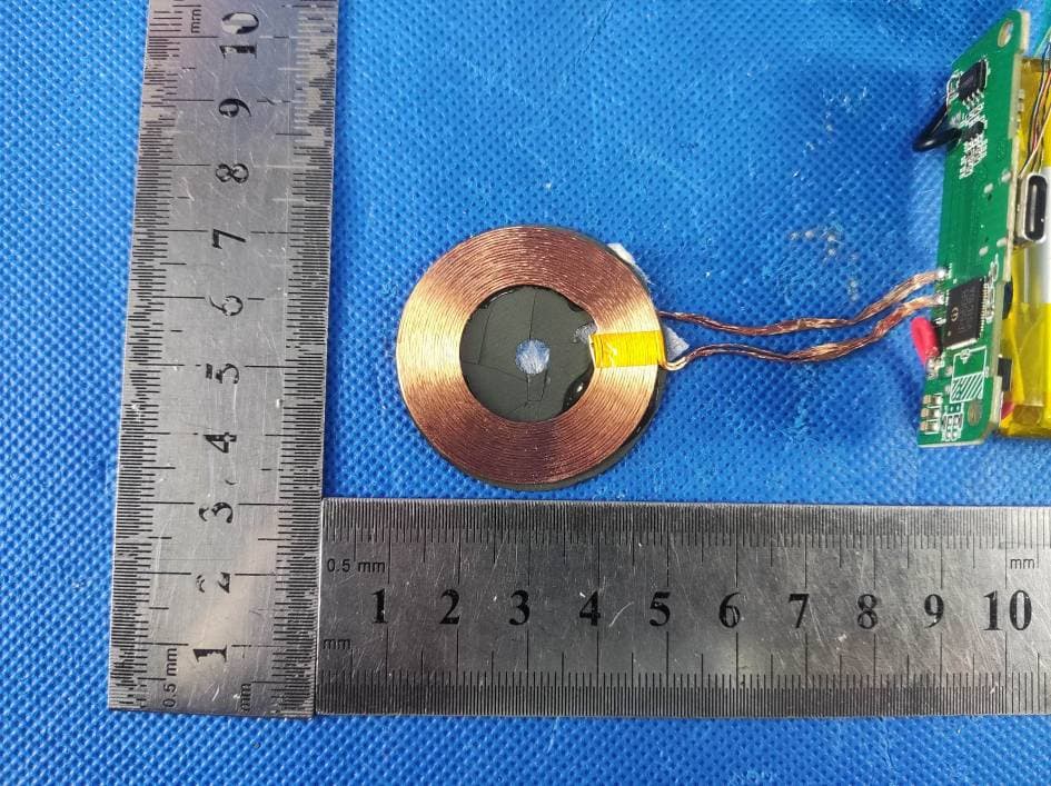 Ring wireless charging bank - FCC ID 2A939-B01 - Guangzhou Wenzhong Technology Co., Ltd