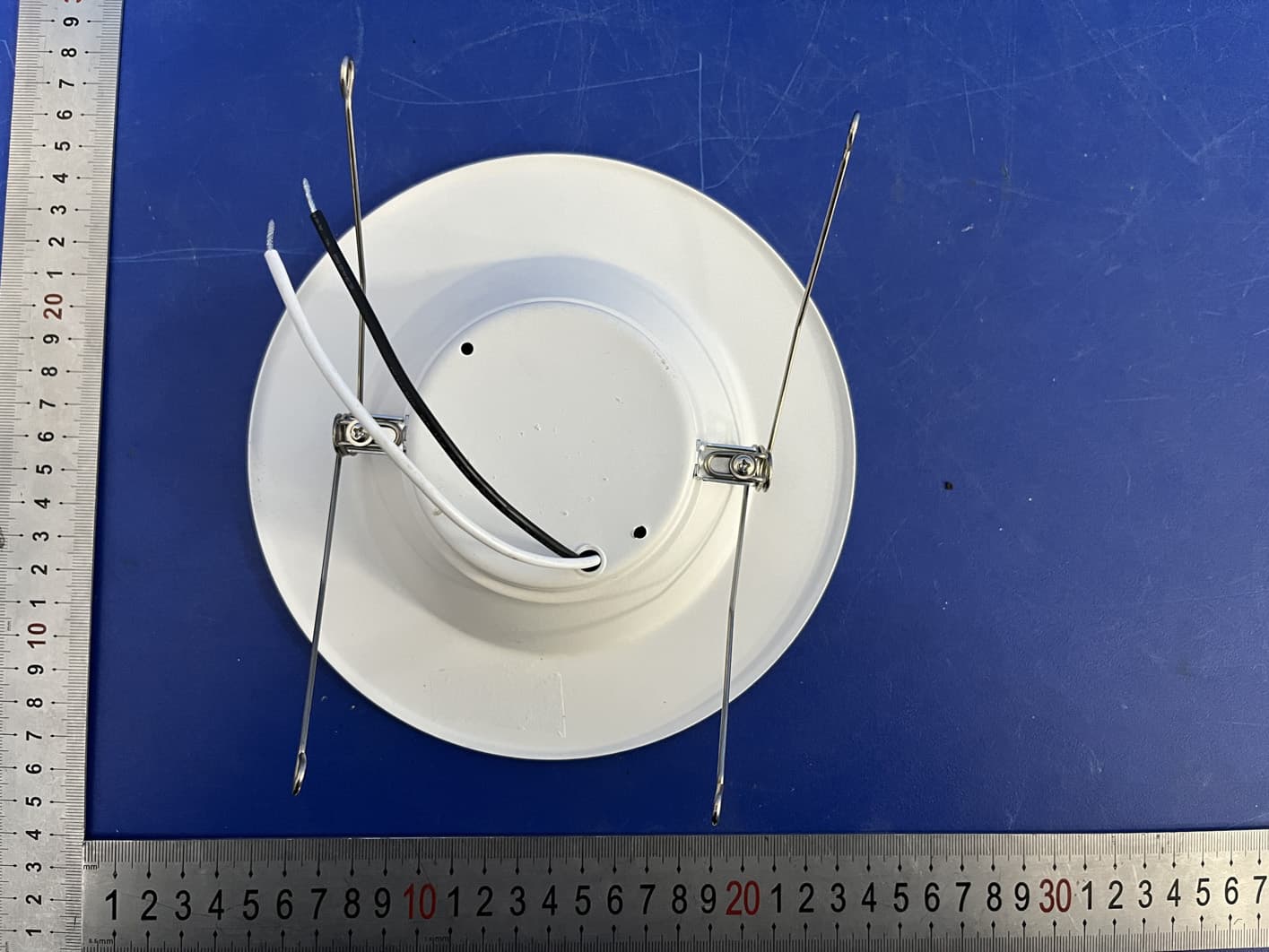 LED Down light - FCC ID 2A9CS-DE12XXWE1 - Xiamen Renzhengge Technology Ltd