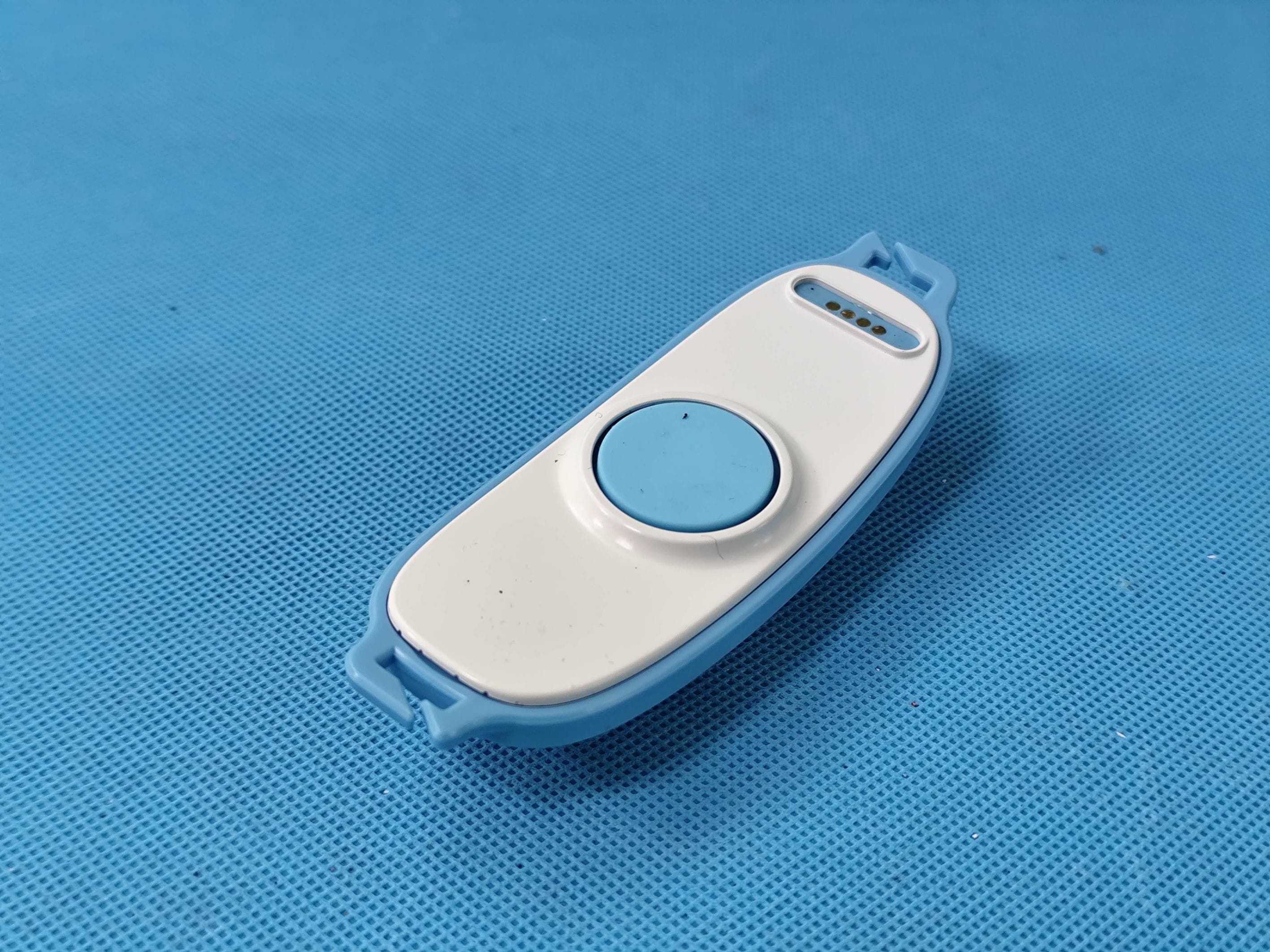 Swimming Speaker - FCC ID 2A9HL-W120 - WOFONE TECHNOLOGY LIMITED