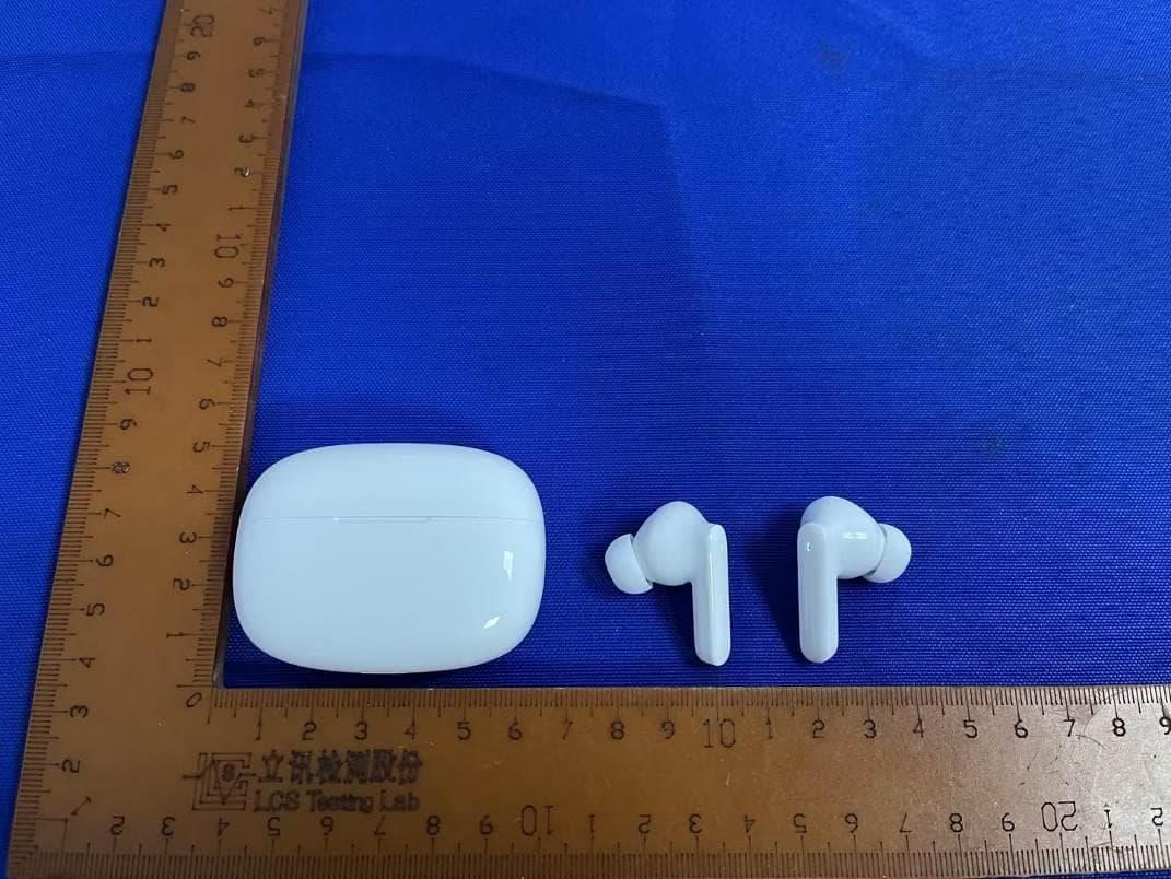 BLUETOOTH HEADPHONES - FCC ID 2A9KZ-2KM147 - TESAN ILETISIM A.S.