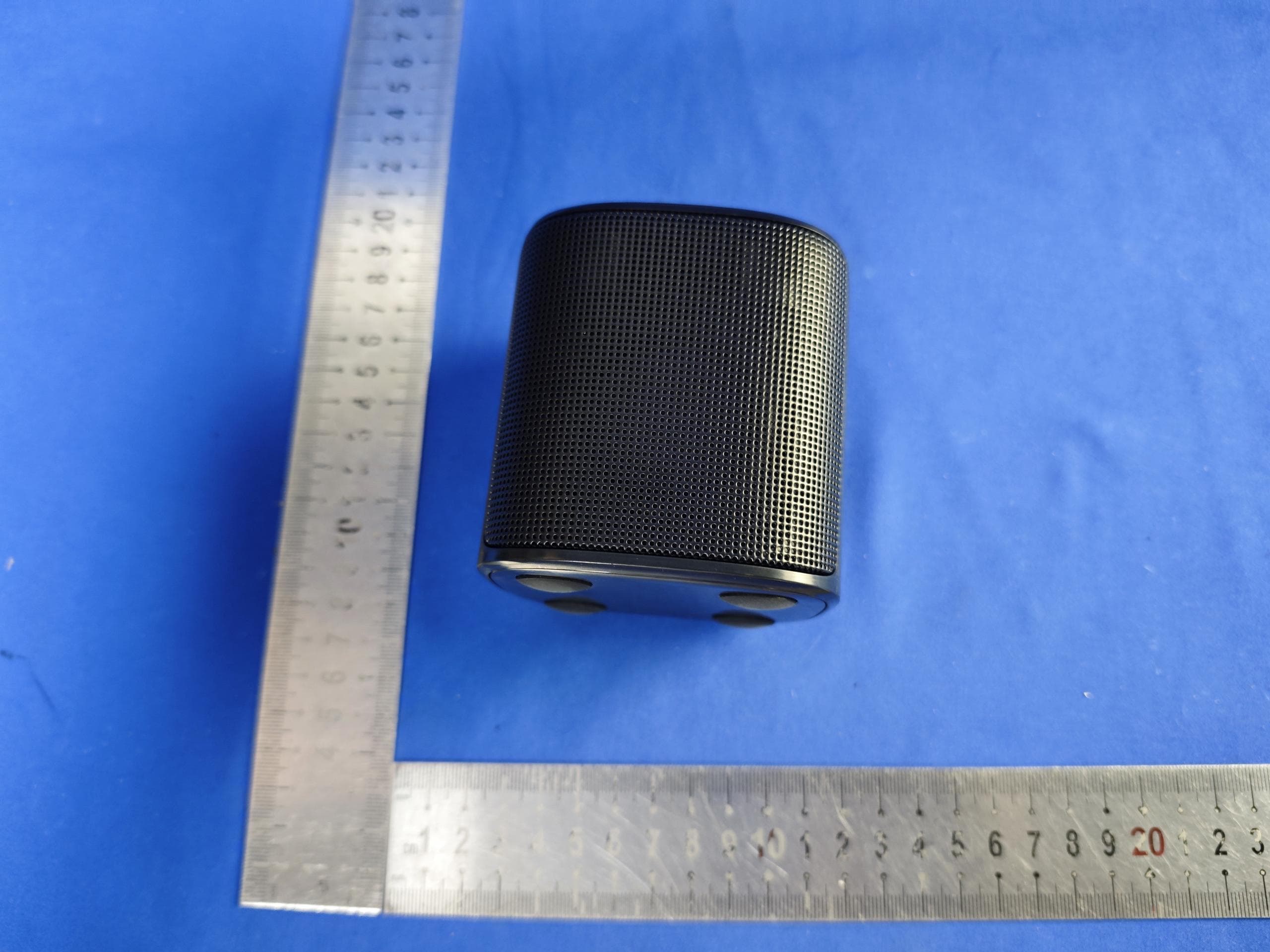 Aura A30 Surround Speaker - FCC ID 2A9OO-U2501D - Ultimea Technology (Shenzhen) Limited
