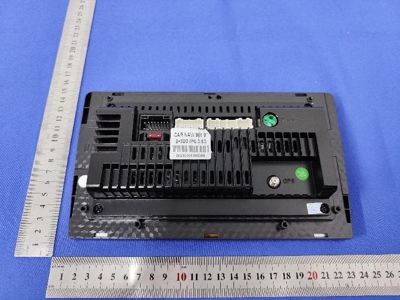 Car Multimedia Navigator - FCC ID 2A9YJ-Y1 - Shenzhen Youxiong Industry Co., Ltd