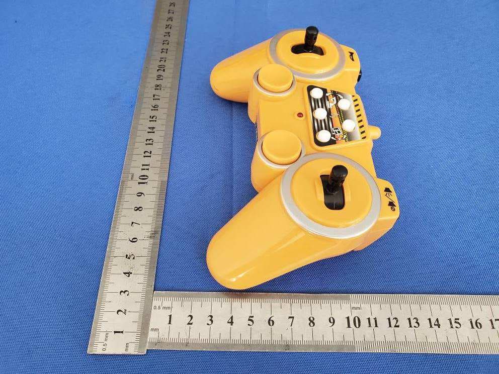 REMOTE CONTROL CAR SERIES - FCC ID 2AAFASY-E511-003-06 - DOUBLEEAGLE INDUSTRY (CHINA) LIMITED