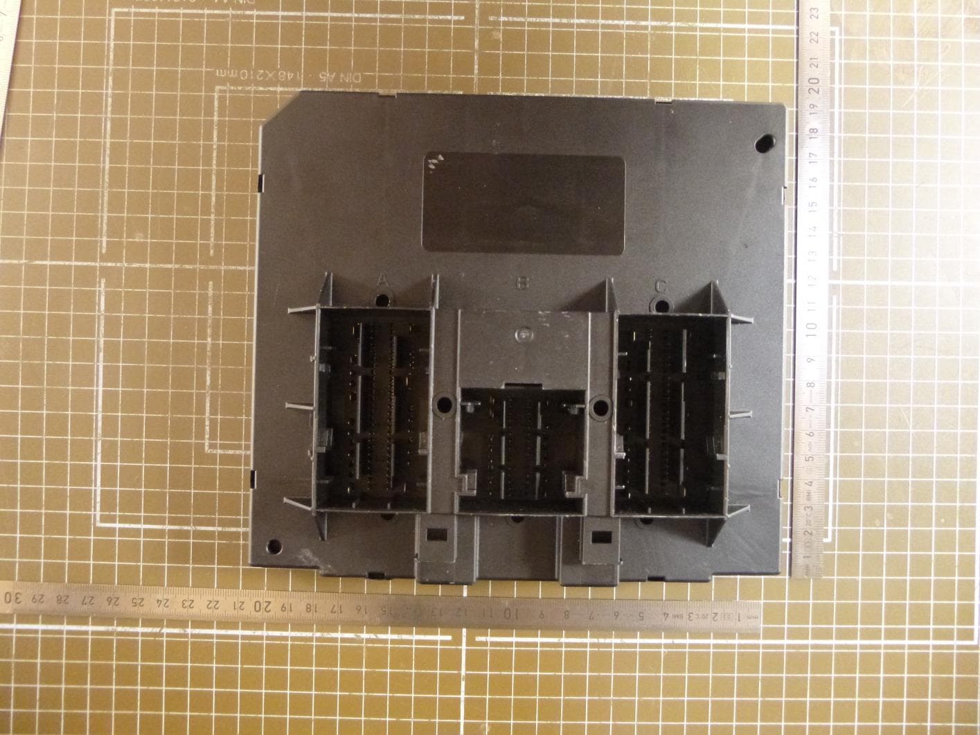 Receiver - FCC ID 2AAJCMQBBCM - Robert Bosch GmbH