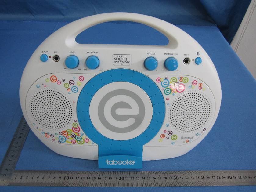 Karaoke Player with Bluetooth Audio Streaming - FCC ID 2AAOLISM395BT - Wing Hing Electronics Industrial Ltd.
