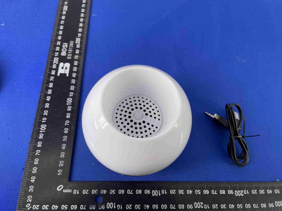 Bluetooth Wireless Speaker - FCC ID 2AAPLCQL1430-B-1 - Sure Wave (HongKong) Limited