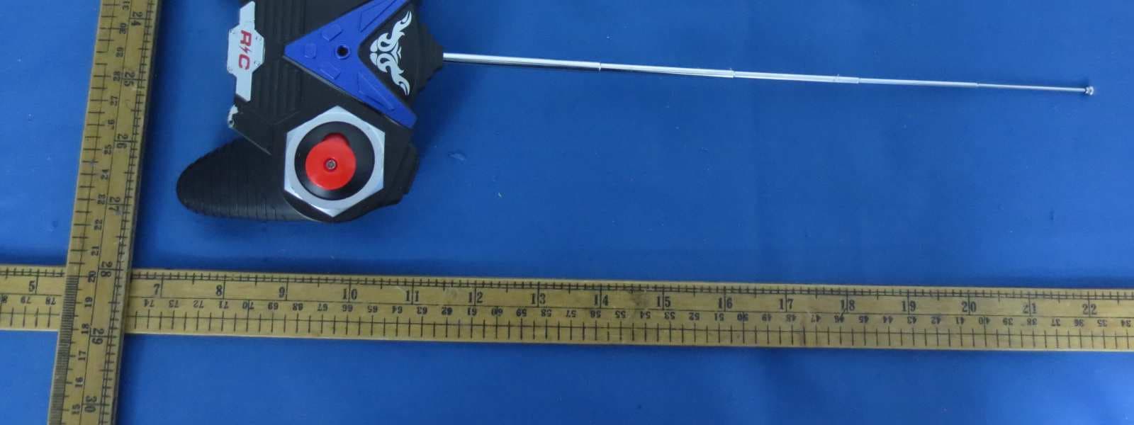 R/C Car - FCC ID 2AASIYD85722898 - YUAN DI TOYS FACTORY