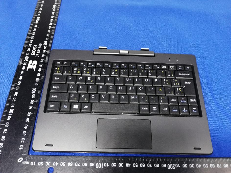 2 in 1 Tablet - FCC ID 2AAWC-MAGNUSIII - Wiltronic Corporation