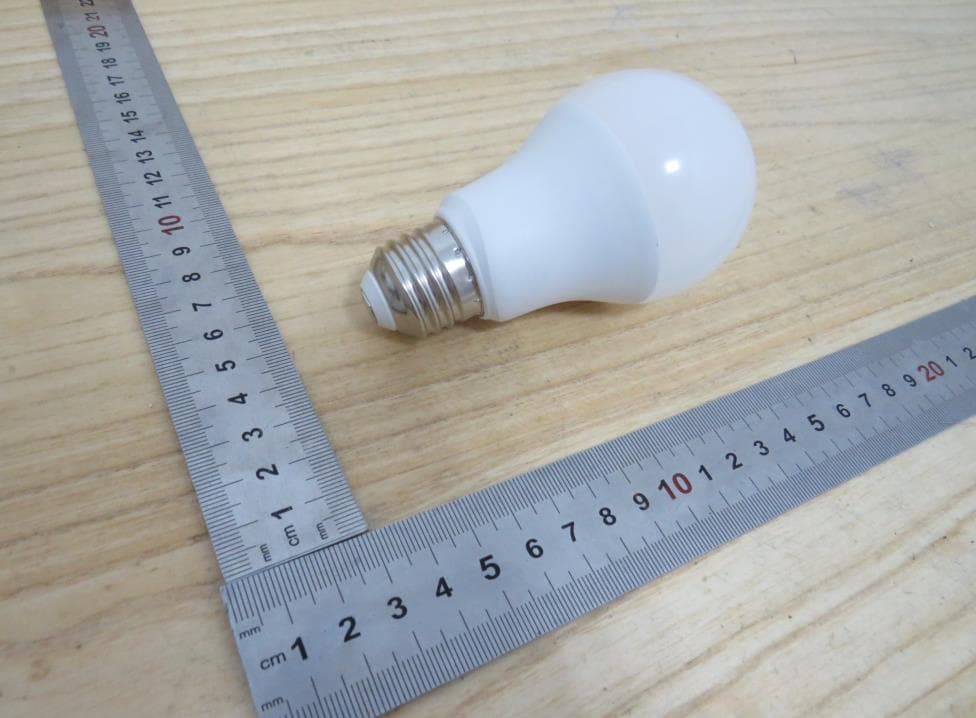 Smart A19 LED Light Bulb, Color Changing - FCC ID 2AB2Q13ASBA800STQ1T - LEEDARSON LIGHTING CO., LTD.