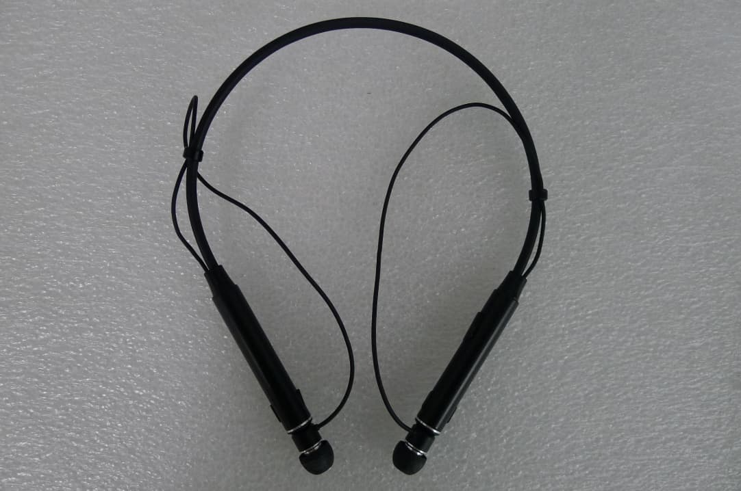 Neck band type bluetooth head set - FCC ID 2AB34-NB-K1 - CLIPS Tech Co., Ltd.