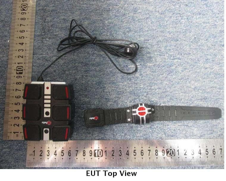 SECRET AGENT WALKIE TALKIES - FCC ID 2AB4XAMP10522 - Atomic Monkey Products Ltd.