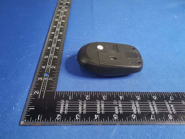 2.4G Wireless Keyboard and Mouse Combo Mouse - FCC ID 2ABV4-PBKM1210BKM - Southern Telecom Inc.