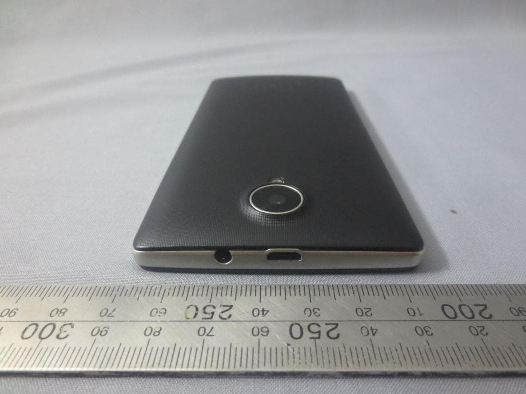 Smartphone - FCC ID 2ACQKTELCO007 - MOVILTELCO TRADE, S.L.
