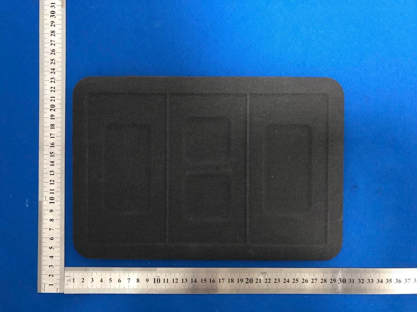 mophie 4 device charging mat - FCC ID 2ACWB-CHGMAT4 - mophie LLC