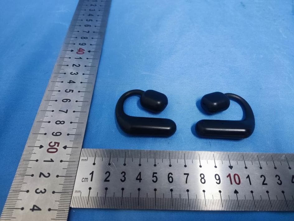 True Wireless Earphone - FCC ID 2ACYR-T61 - Dongguan Yong fang Electronic Technology Co., LTD.
