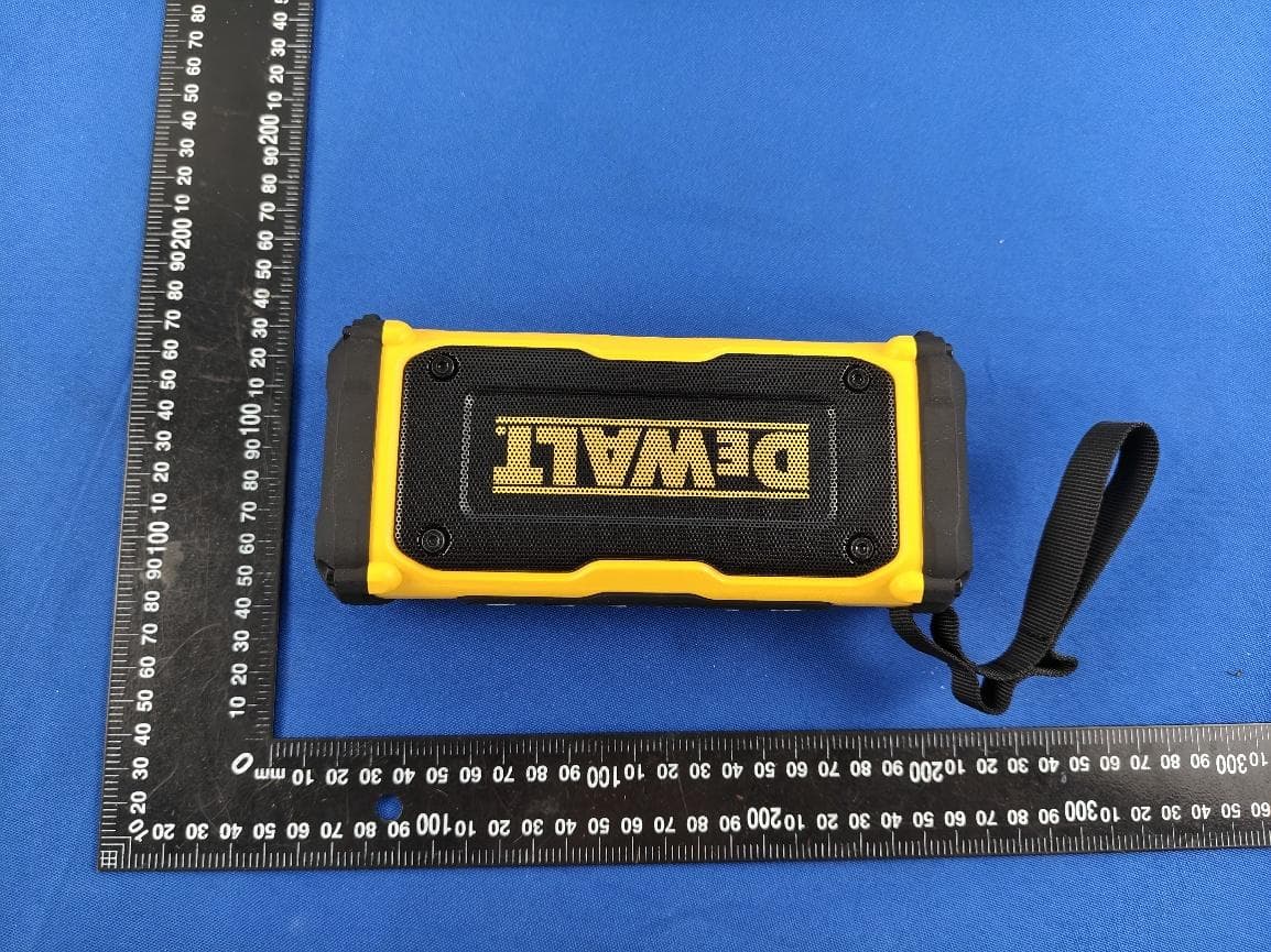 DEWALT TOUGHSOUND SPEAKER - FCC ID 2ADH6-1901200 - E-filliate Incorporated