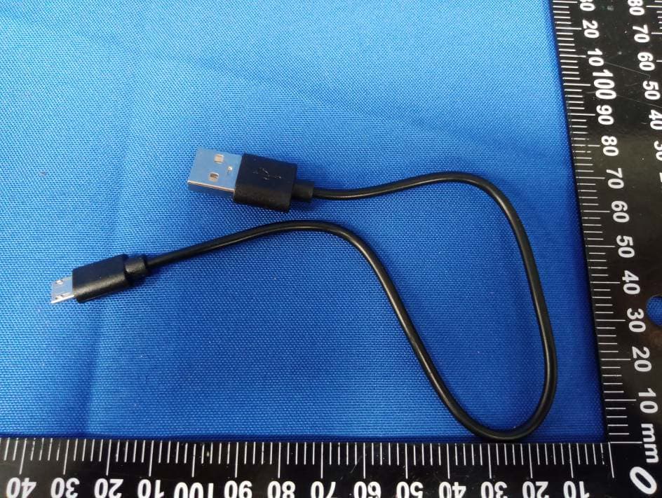 FASHION TWS WITH CHROME - FCC ID 2ADM5-EP-0670 - Zeeva International Limited