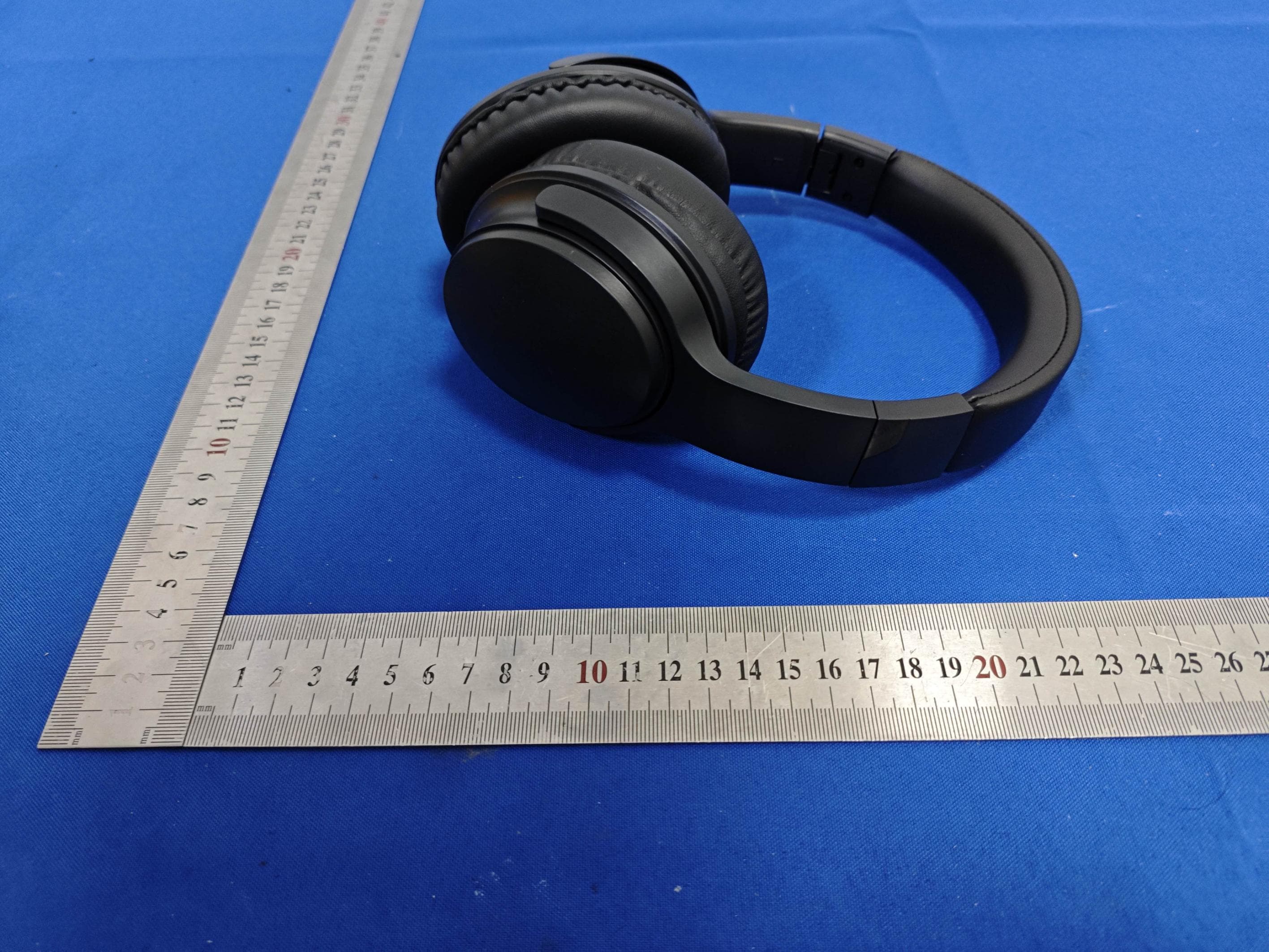 Active Noise Cancelling wireless headphones - FCC ID 2ADOZ-BT9864 - Shenzhen Hengxintai Electronics Co., Ltd.