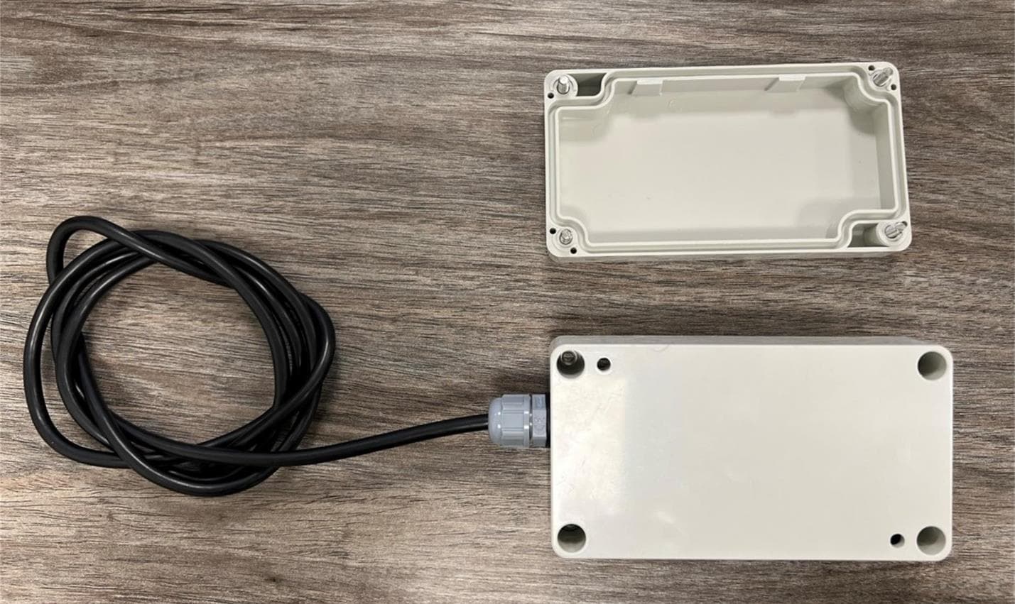 BLE Tracker - FCC ID 2ADQFBEHT3AD - Otodata Wireless Network Inc.