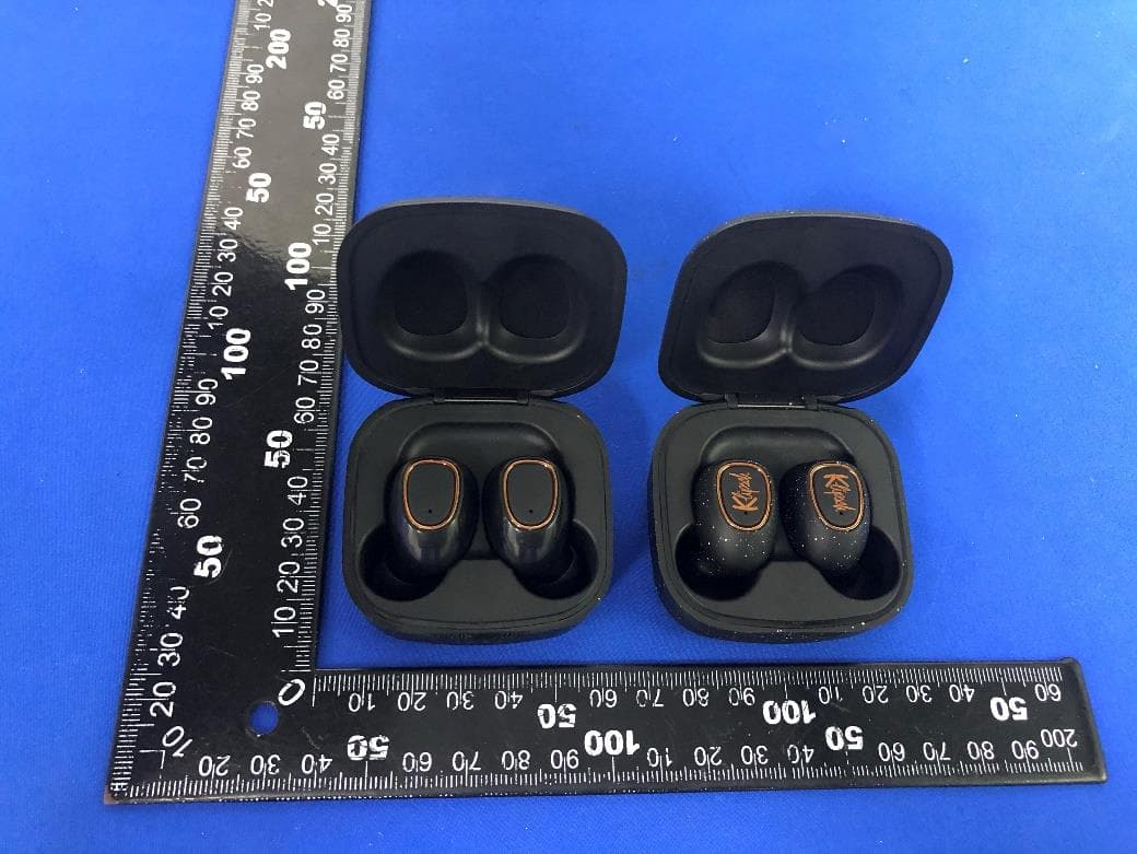 TWS Bluetooth headset - FCC ID 2ADTFT52 - SPRITE Group Limited