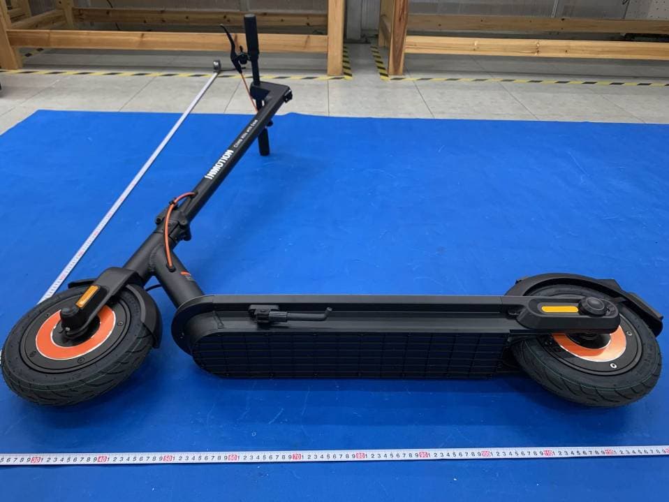 Electric scooter - FCC ID 2ADUSLE1 - INMOTION TECHNOLOGIES CO., LTD.